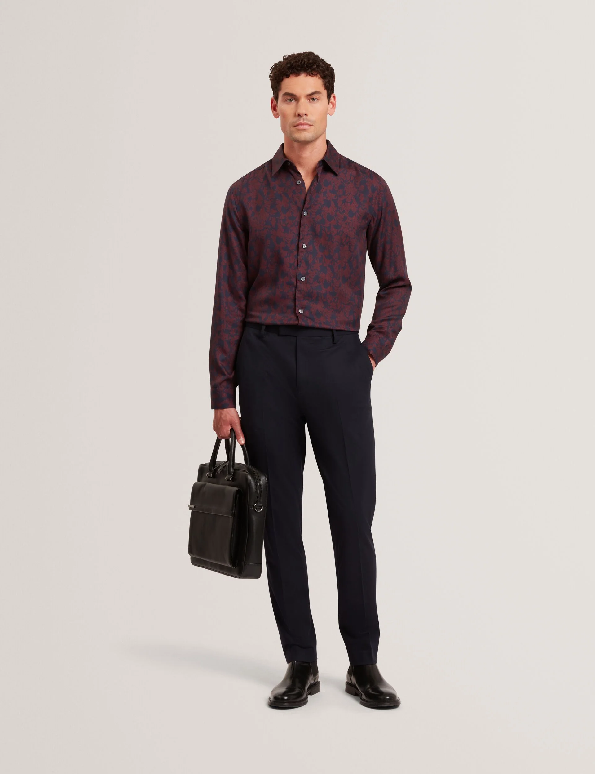 AKSELLE | MAROON - Image 2