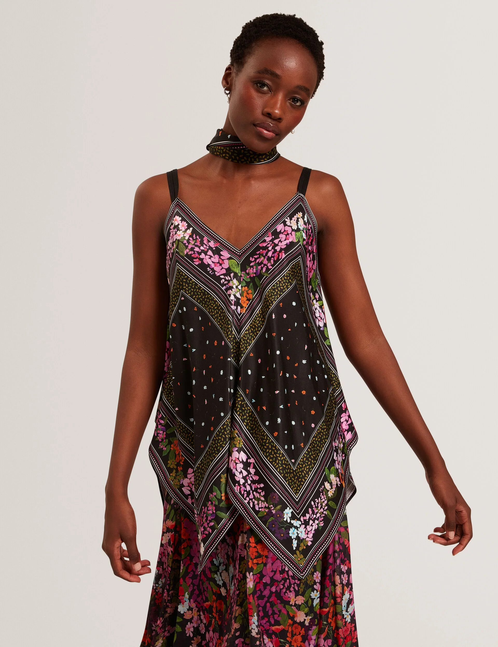 AYYLA | BLACK