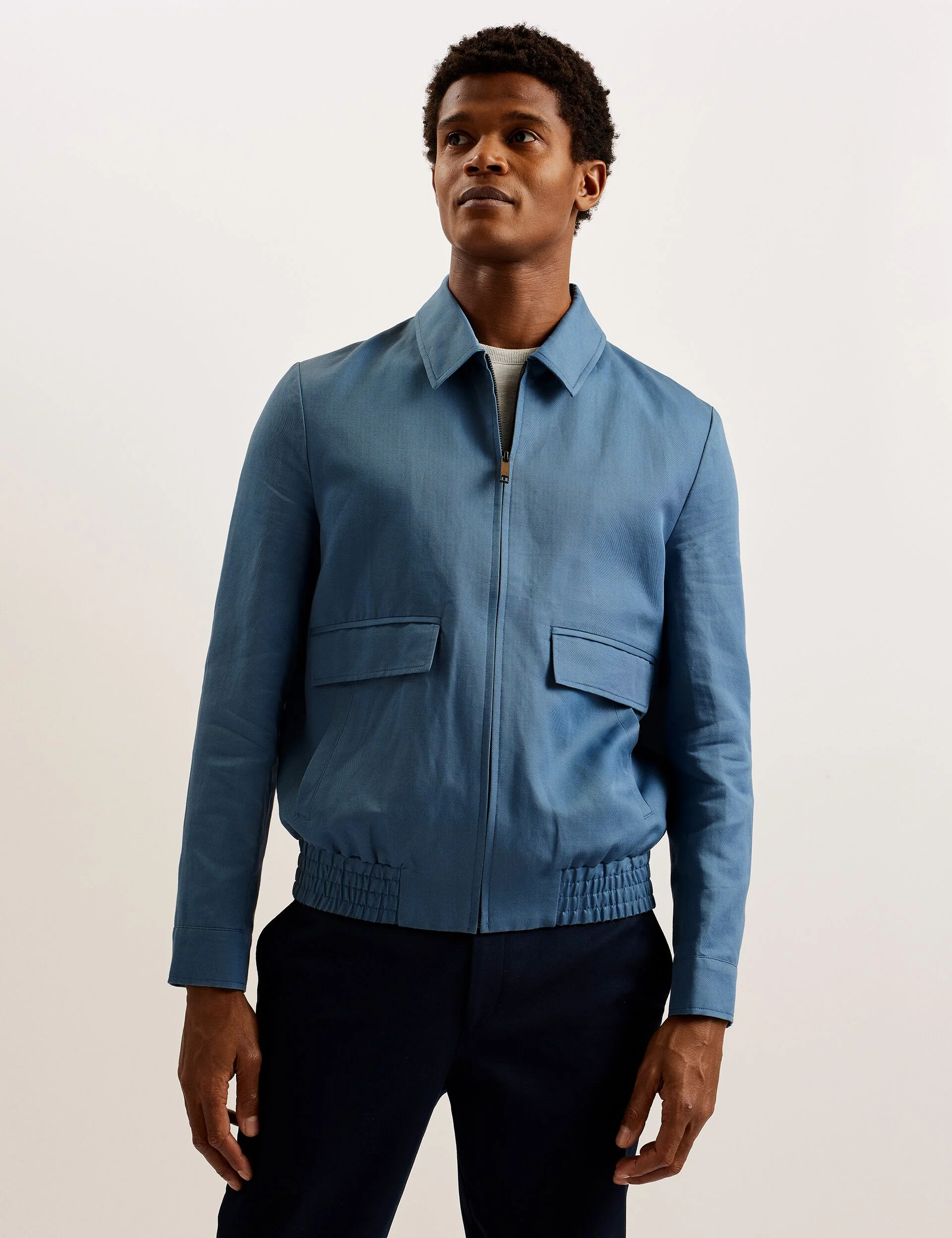 MUSTERS | MID BLUE