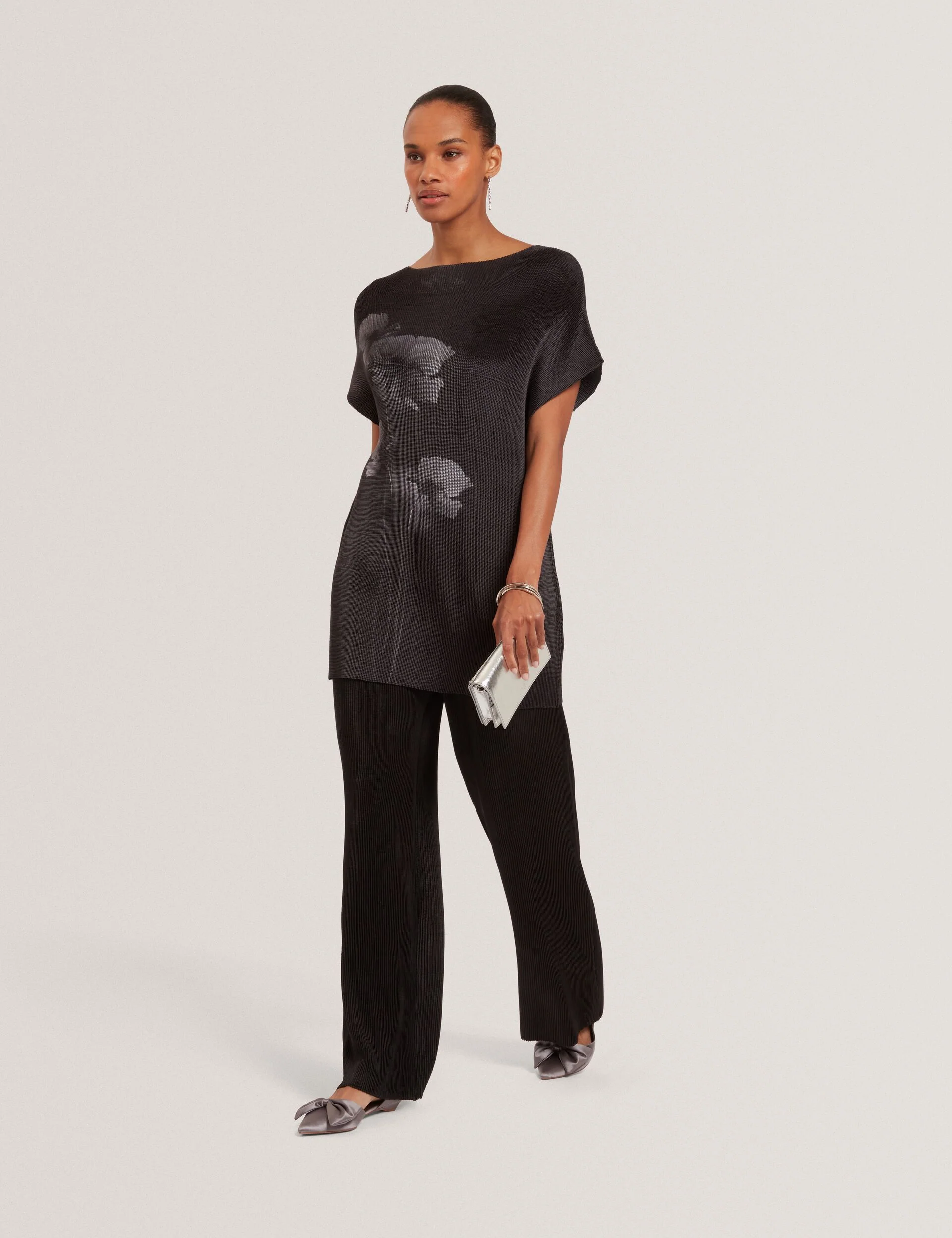 NARELA | BLACK