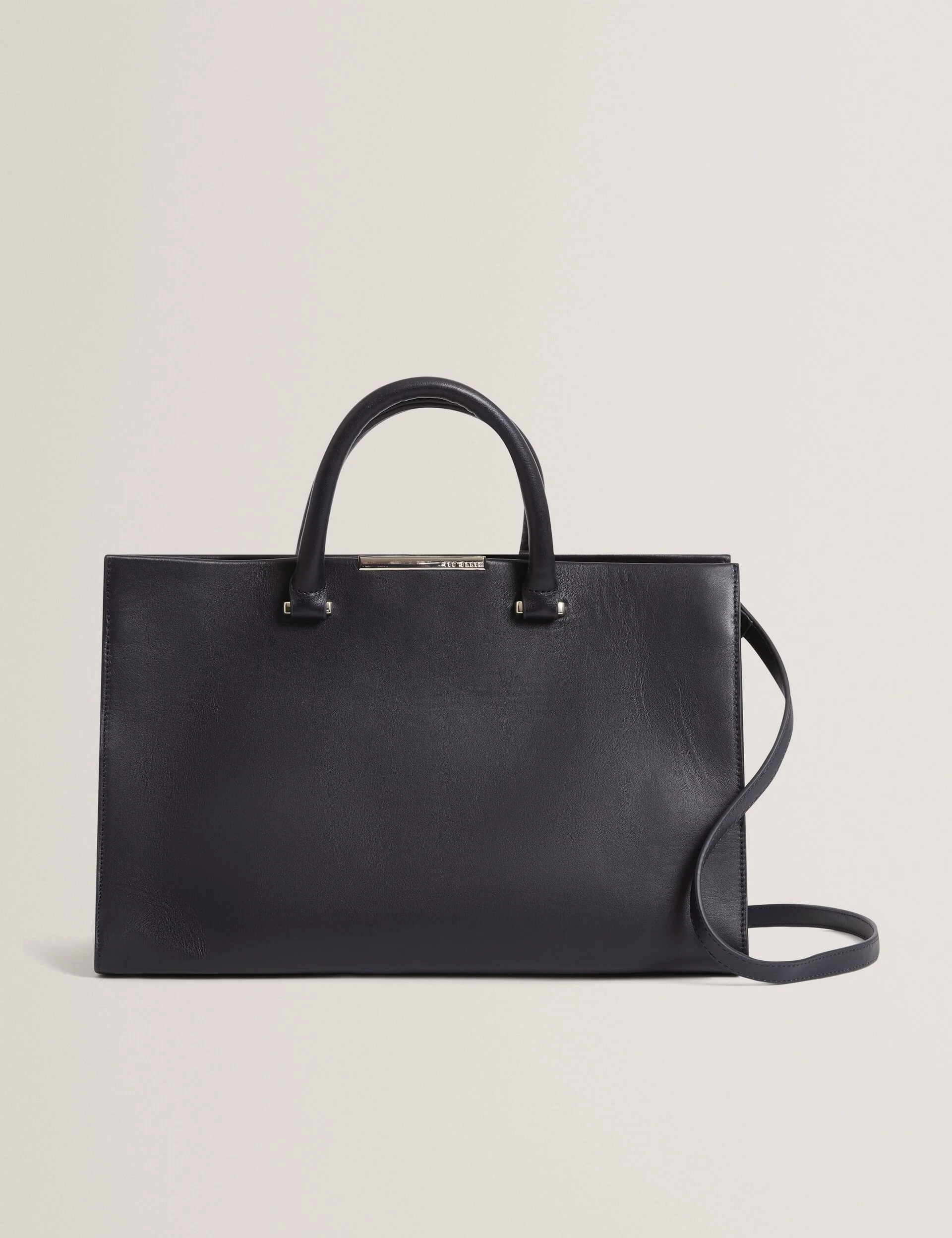 RENAAE | NAVY