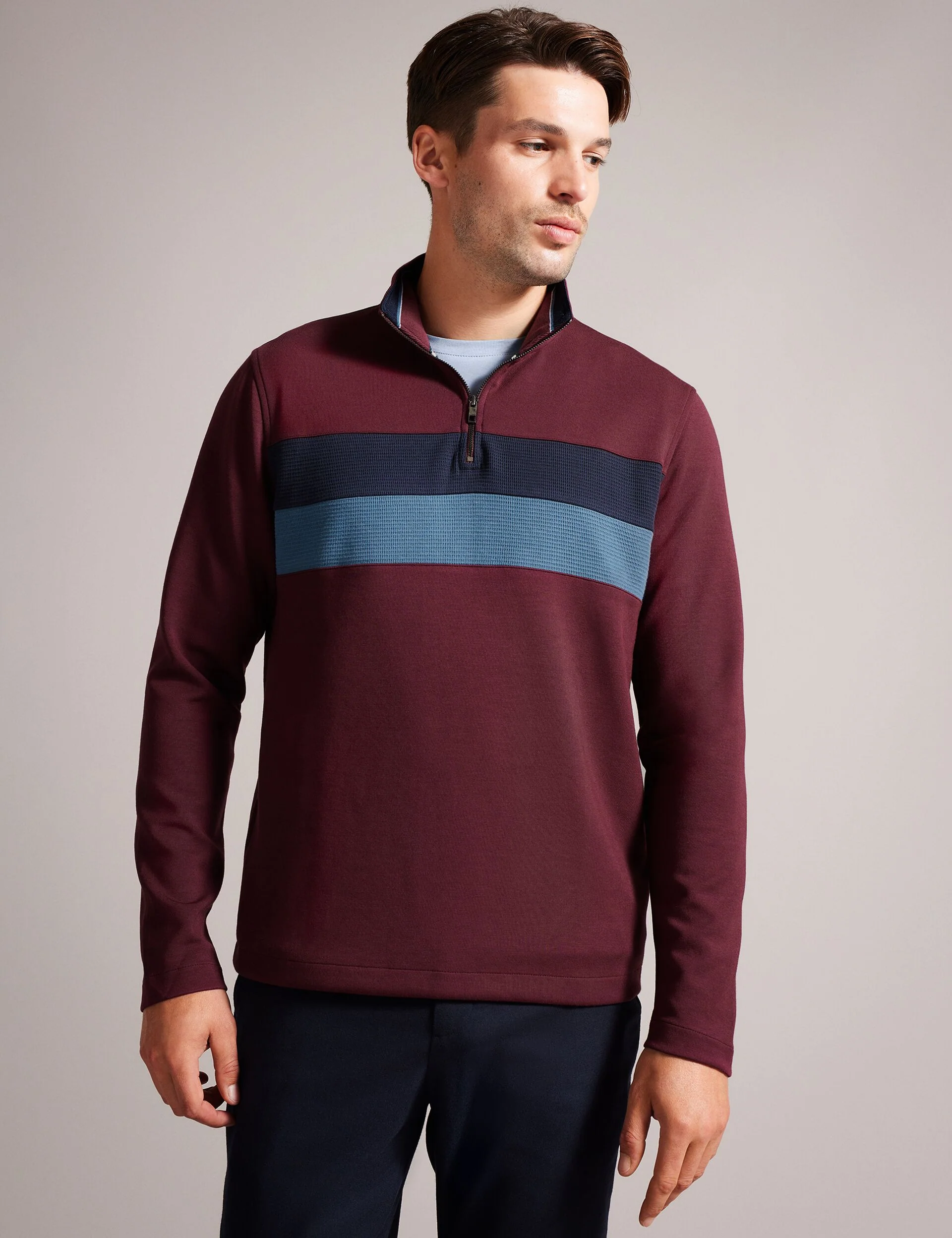 VELLER | MAROON
